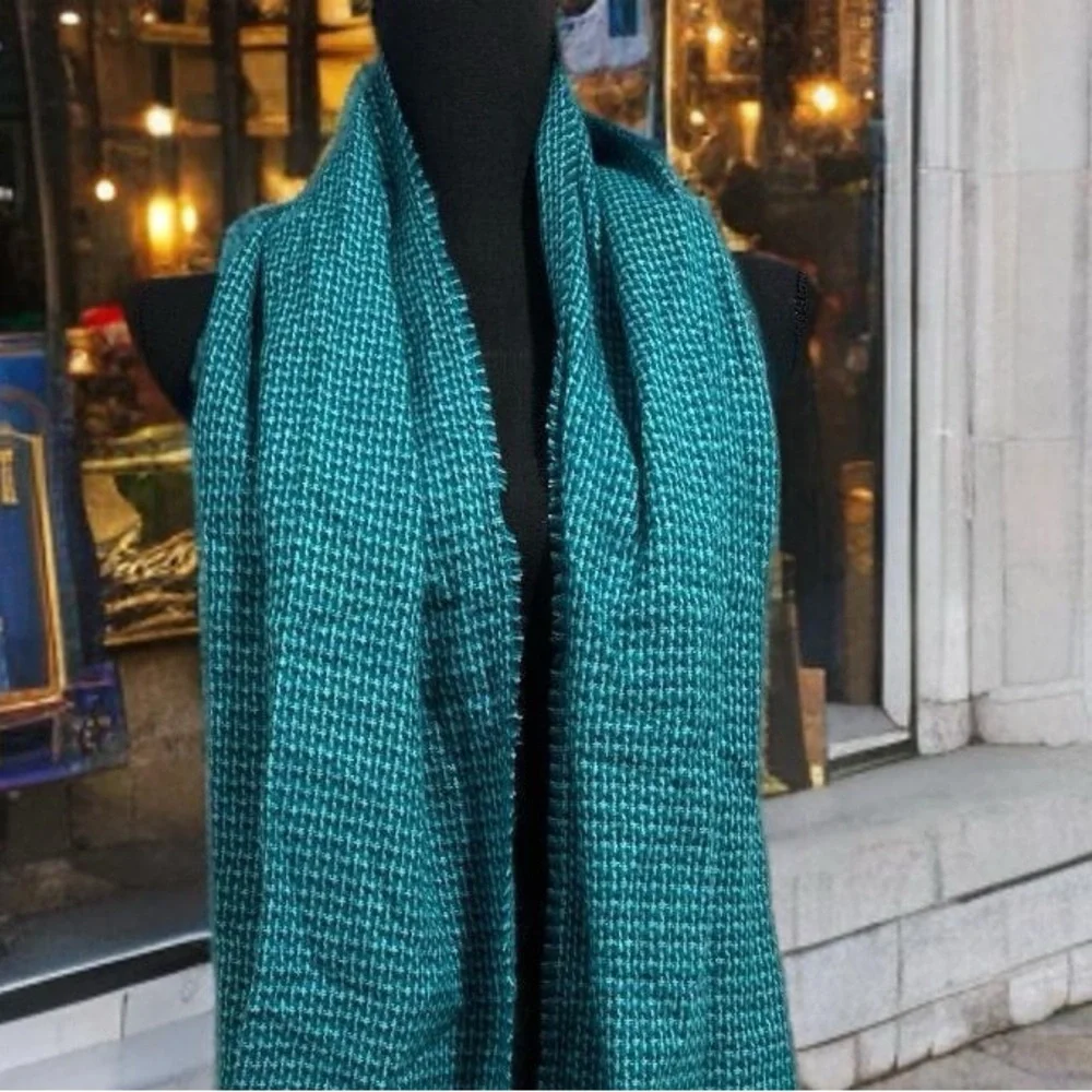 Land’s End NWT Teal Aqua Turquoise Checked Woven Scarf. Soft & Lightweight Blue